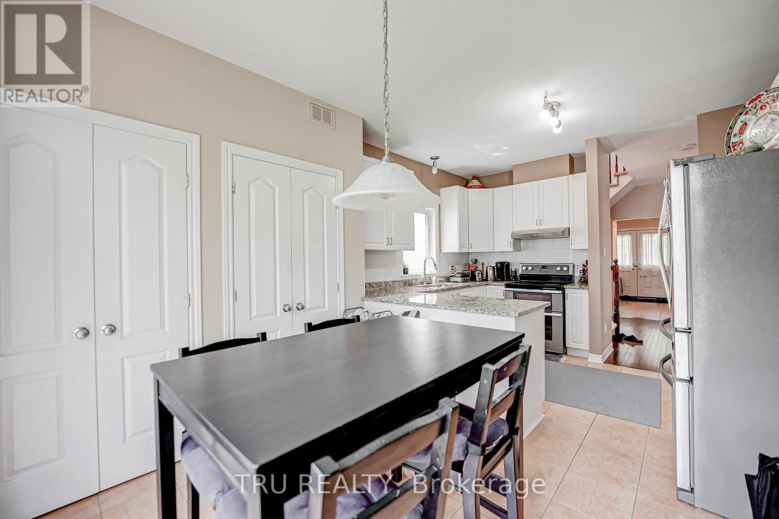 536 GOLDEN SEDGE WAY Image 15