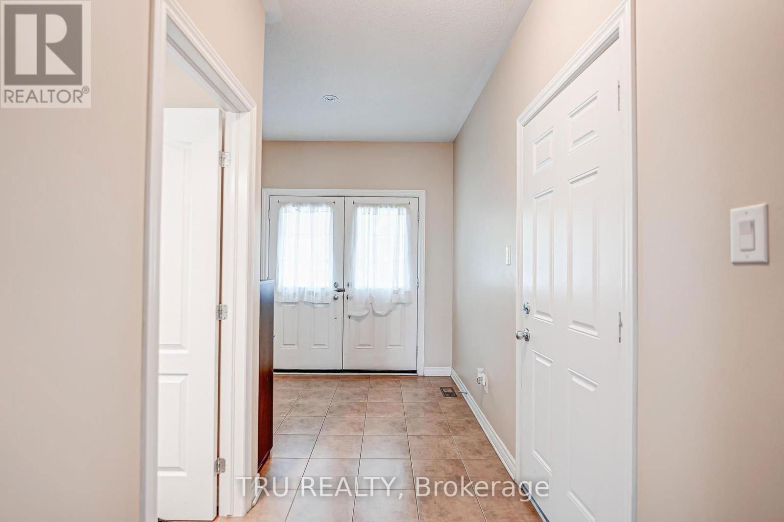 536 GOLDEN SEDGE WAY Image 2