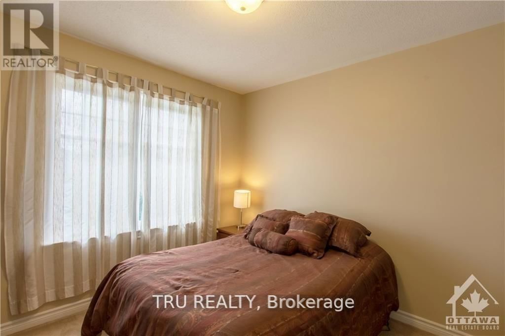 536 GOLDEN SEDGE WAY Image 24