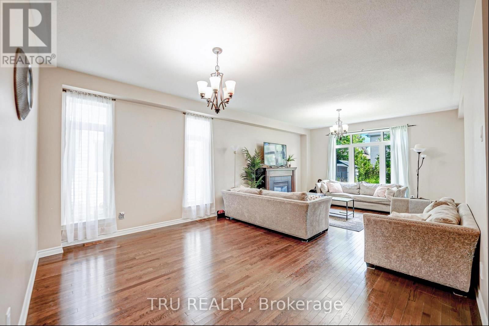 536 GOLDEN SEDGE WAY Image 5