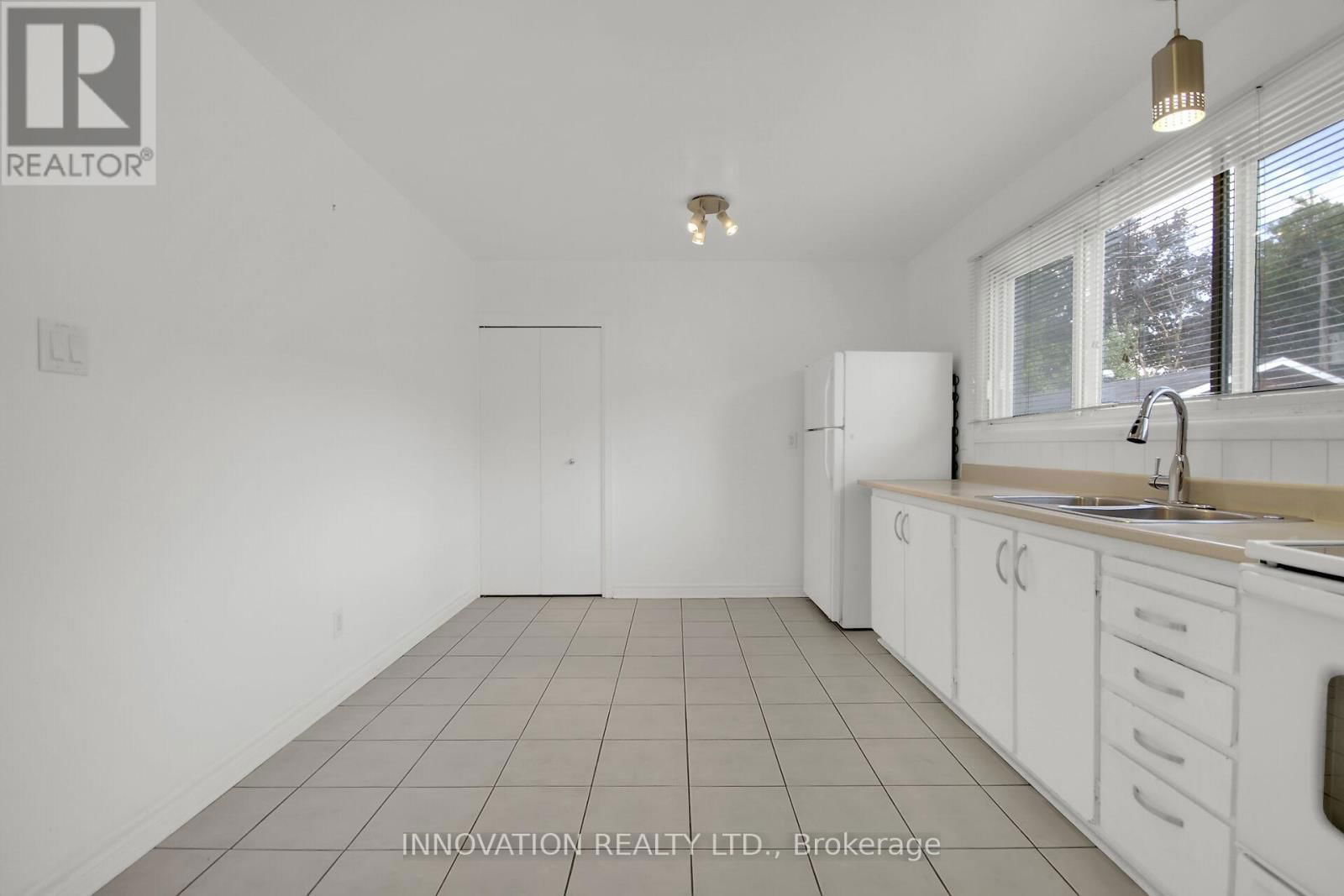 859 TAVISTOCK ROAD Image 17