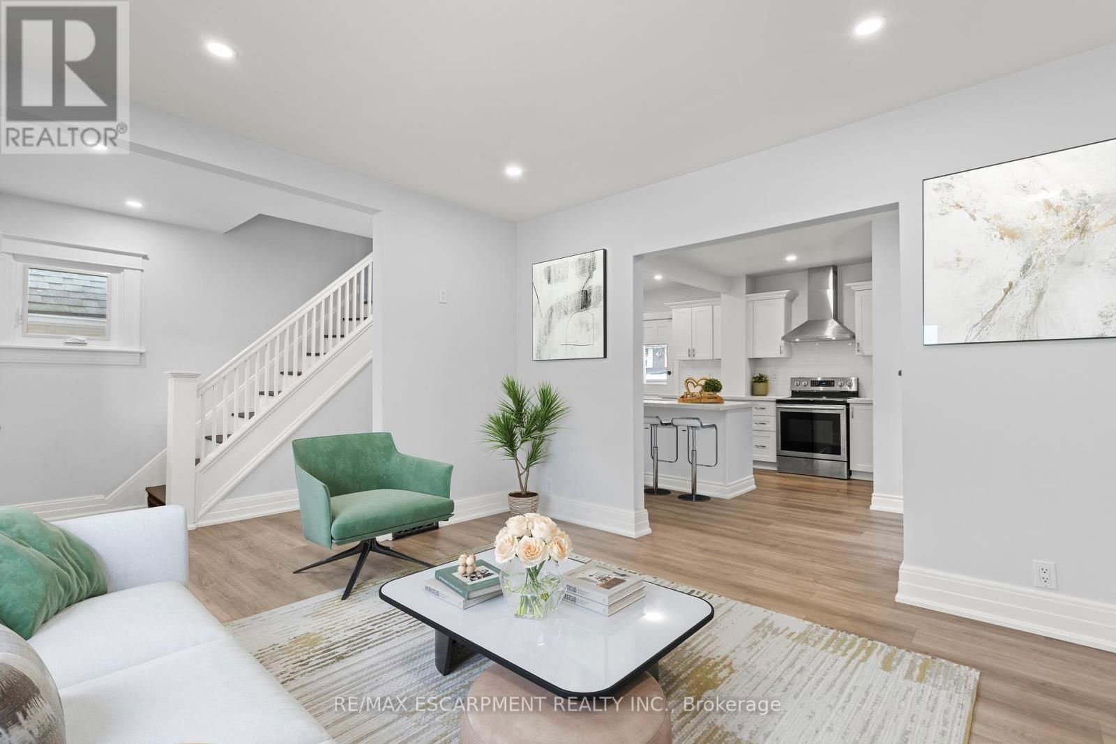 2 BERRYMAN AVENUE Image 10