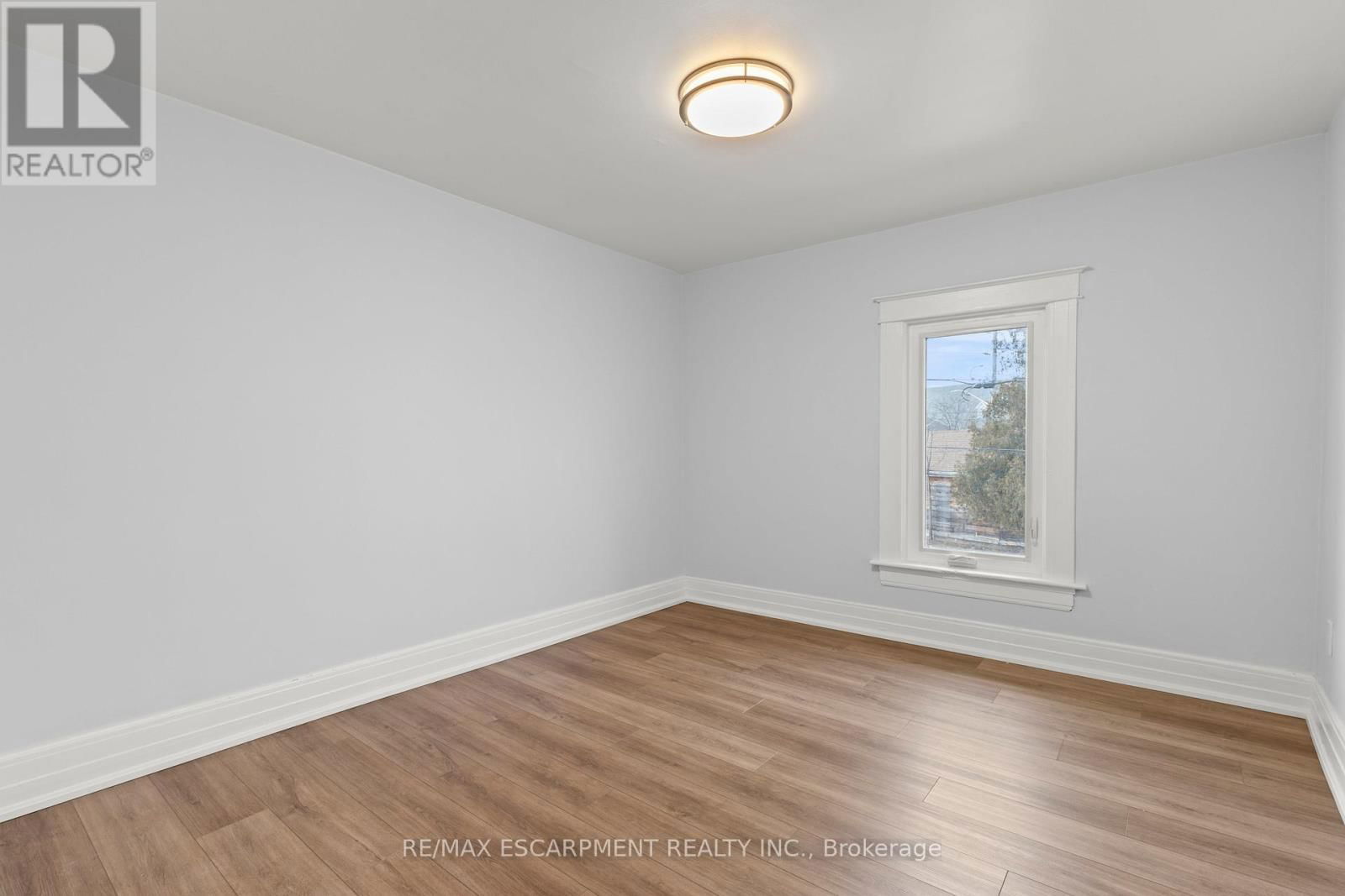 2 BERRYMAN AVENUE Image 18