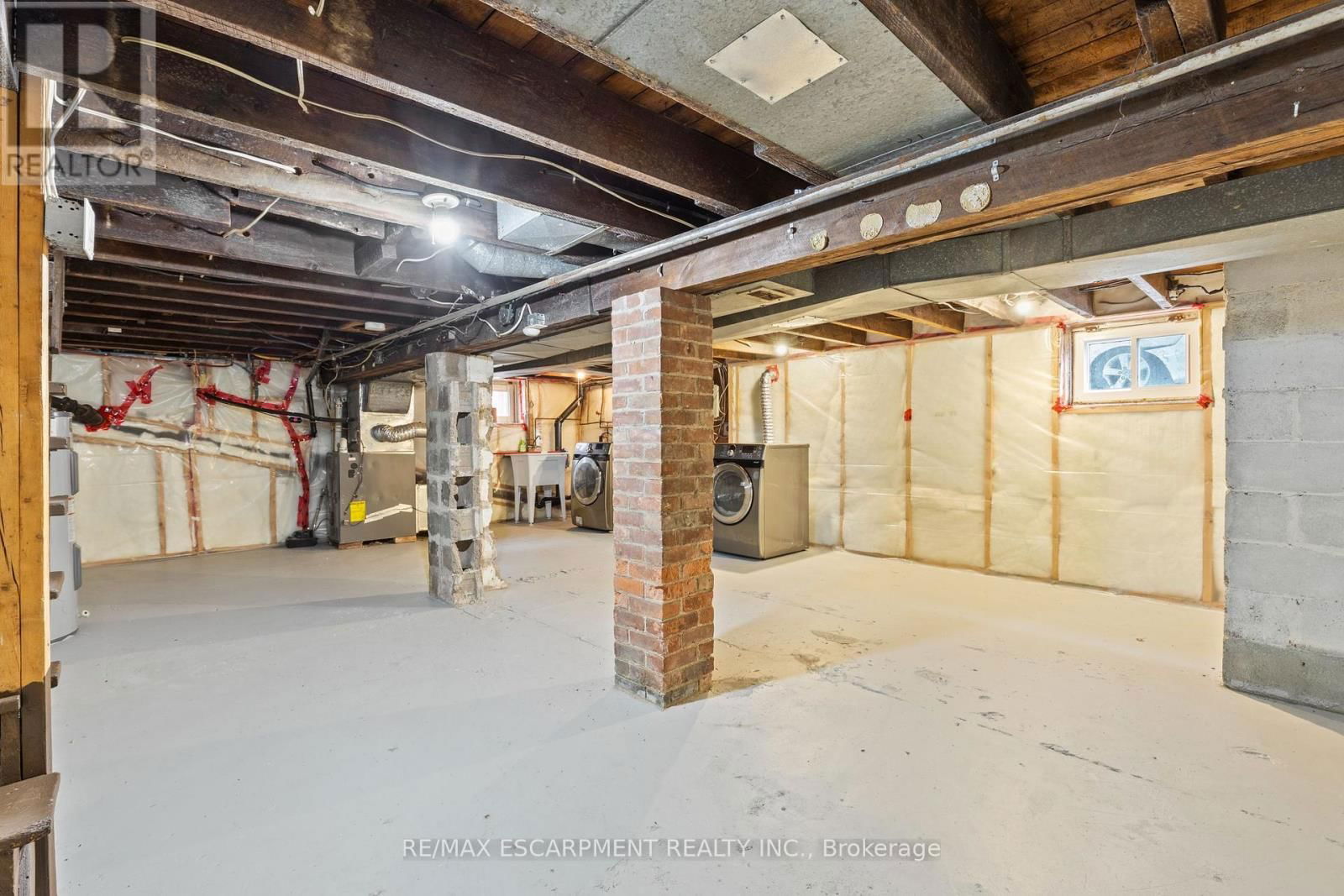2 BERRYMAN AVENUE Image 23