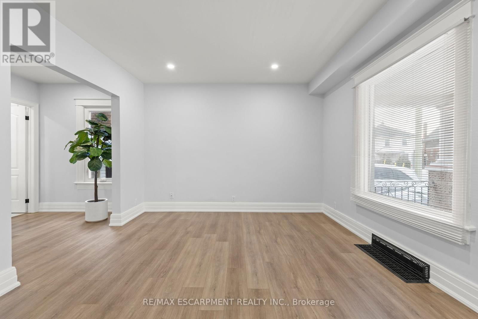 2 BERRYMAN AVENUE Image 7