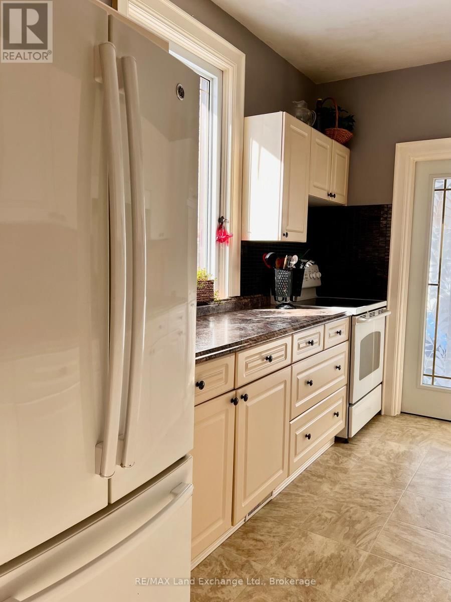 429 HAVELOCK STREET Image 15