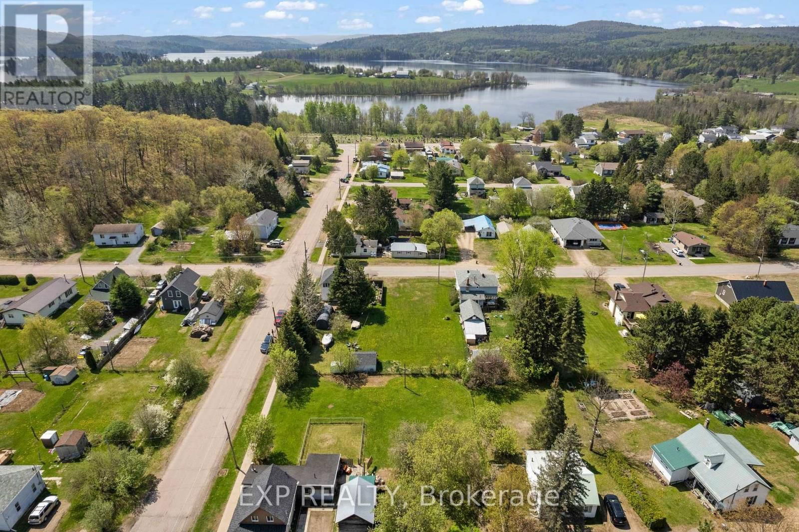 00 CASEY STREET Image 8