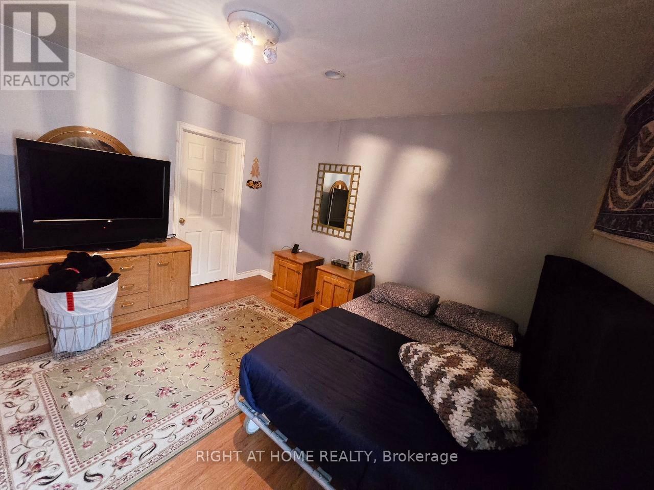 1196 RAINBOW STREET Image 10