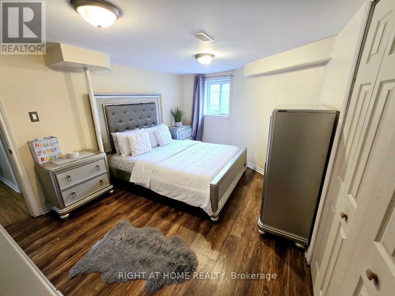 1196 RAINBOW STREET Image 15