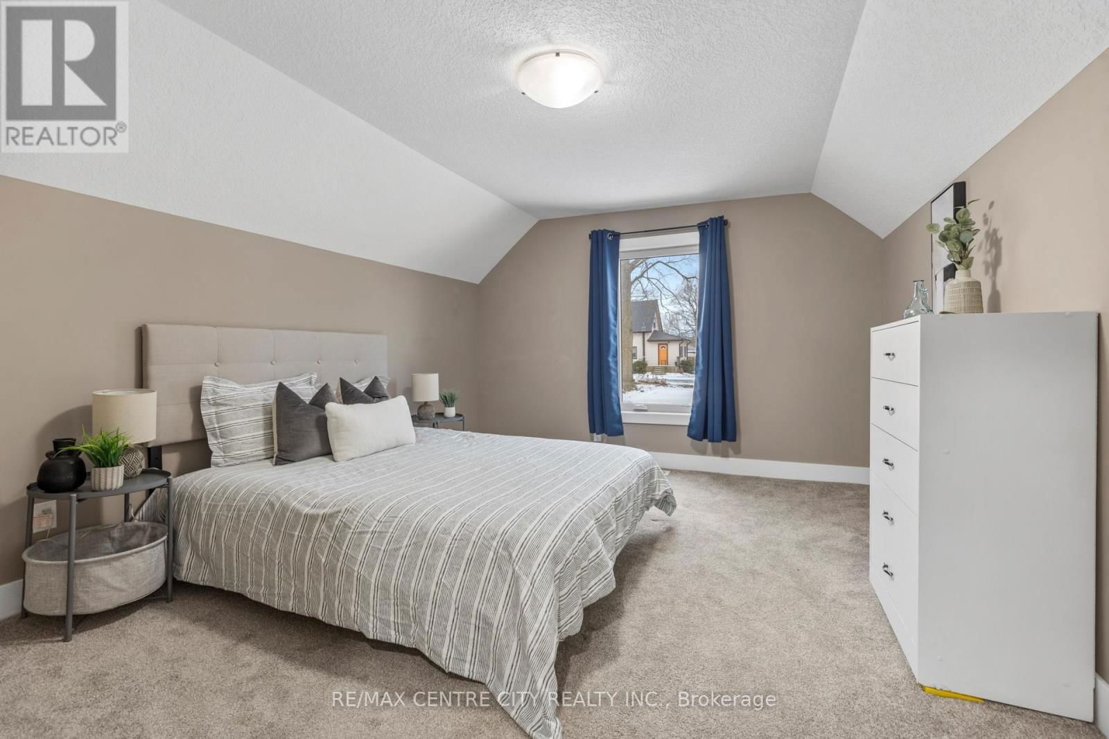 7957 ARGYLE STREET Image 17