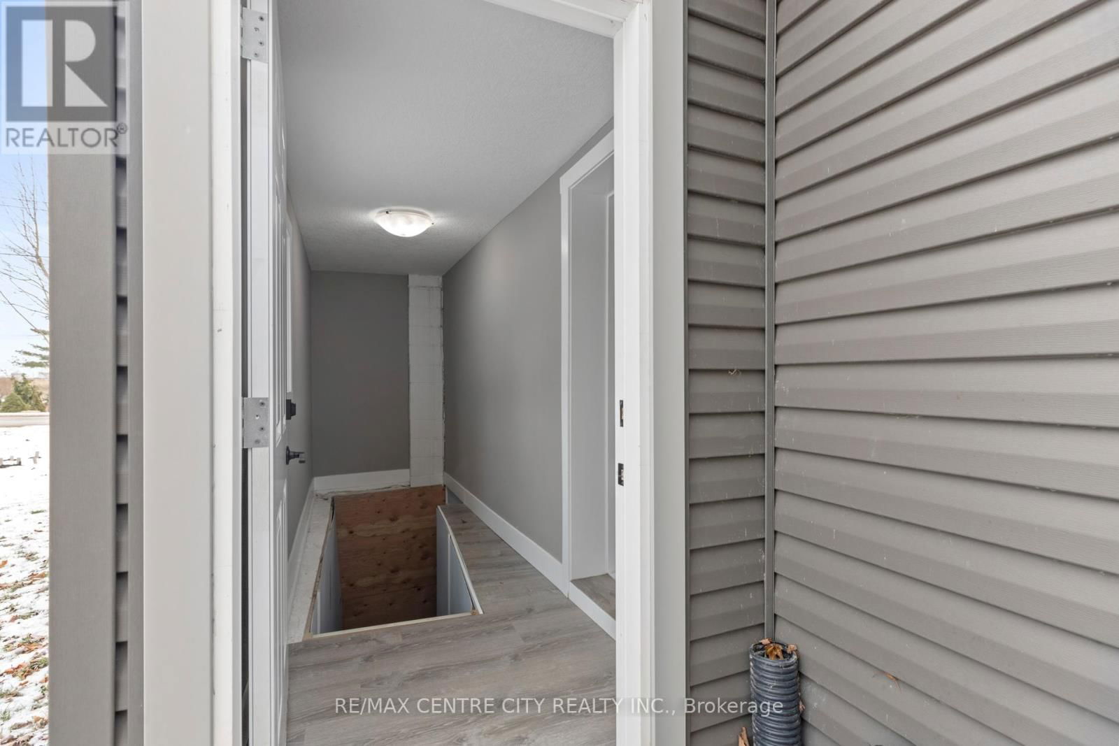 7957 ARGYLE STREET Image 20