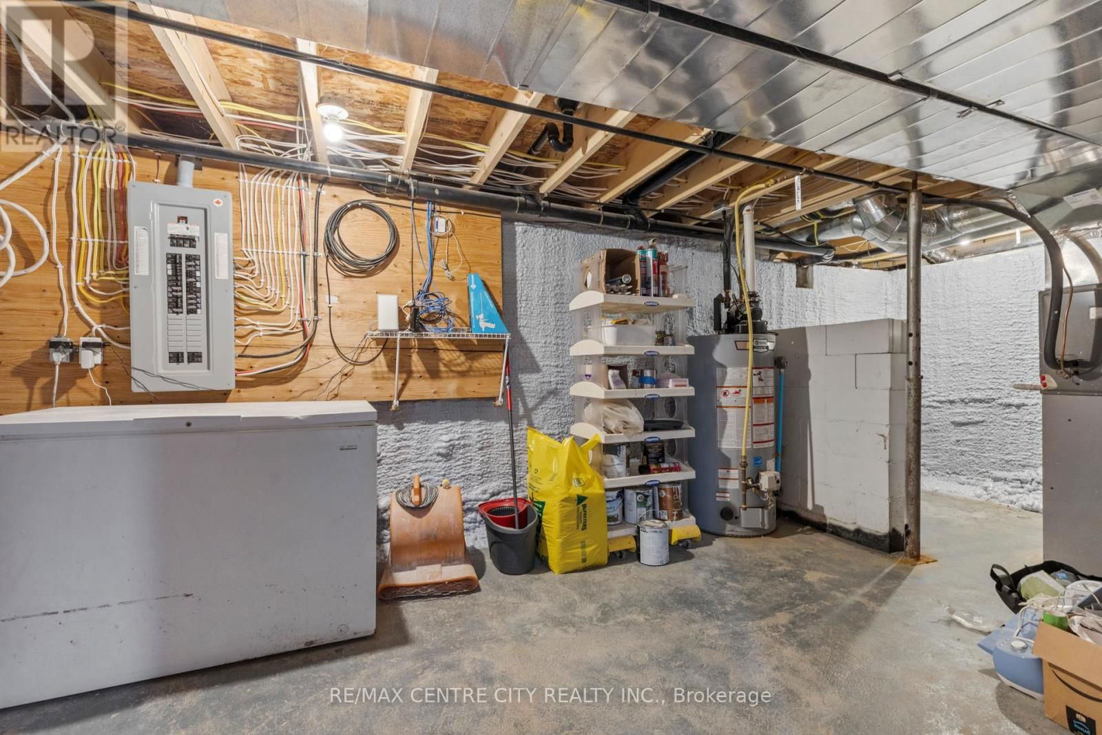 7957 ARGYLE STREET Image 22