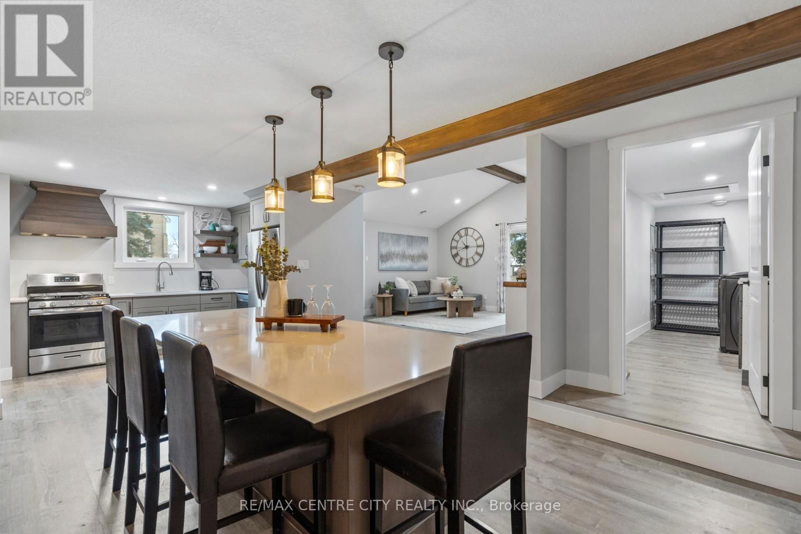 7957 ARGYLE STREET Image 9