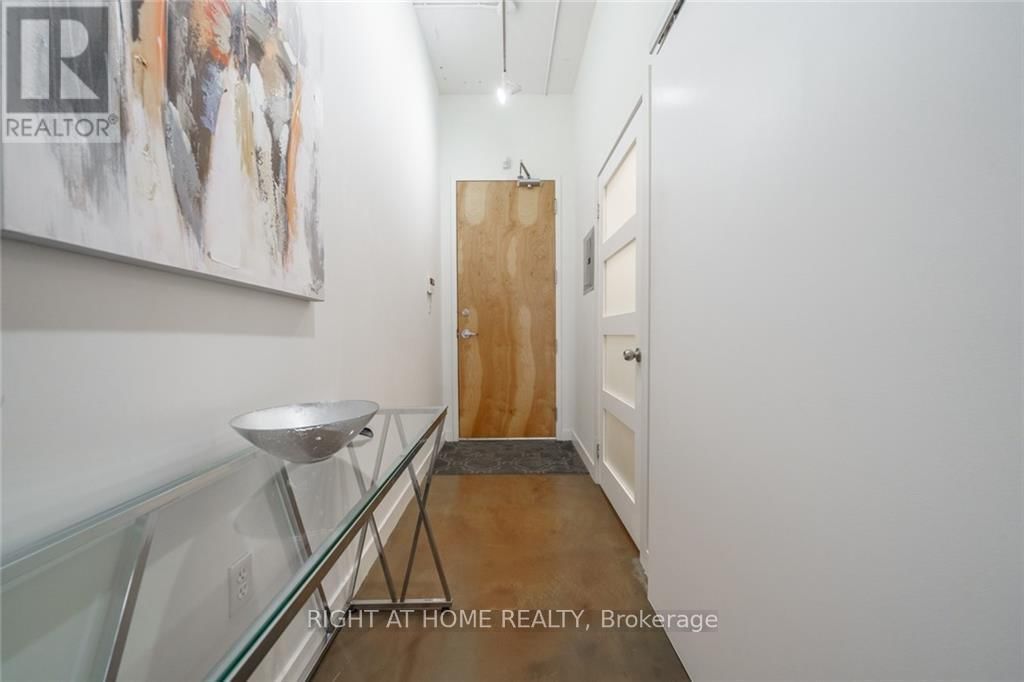 312 - 66 BAY STREET SOUTH Image 3