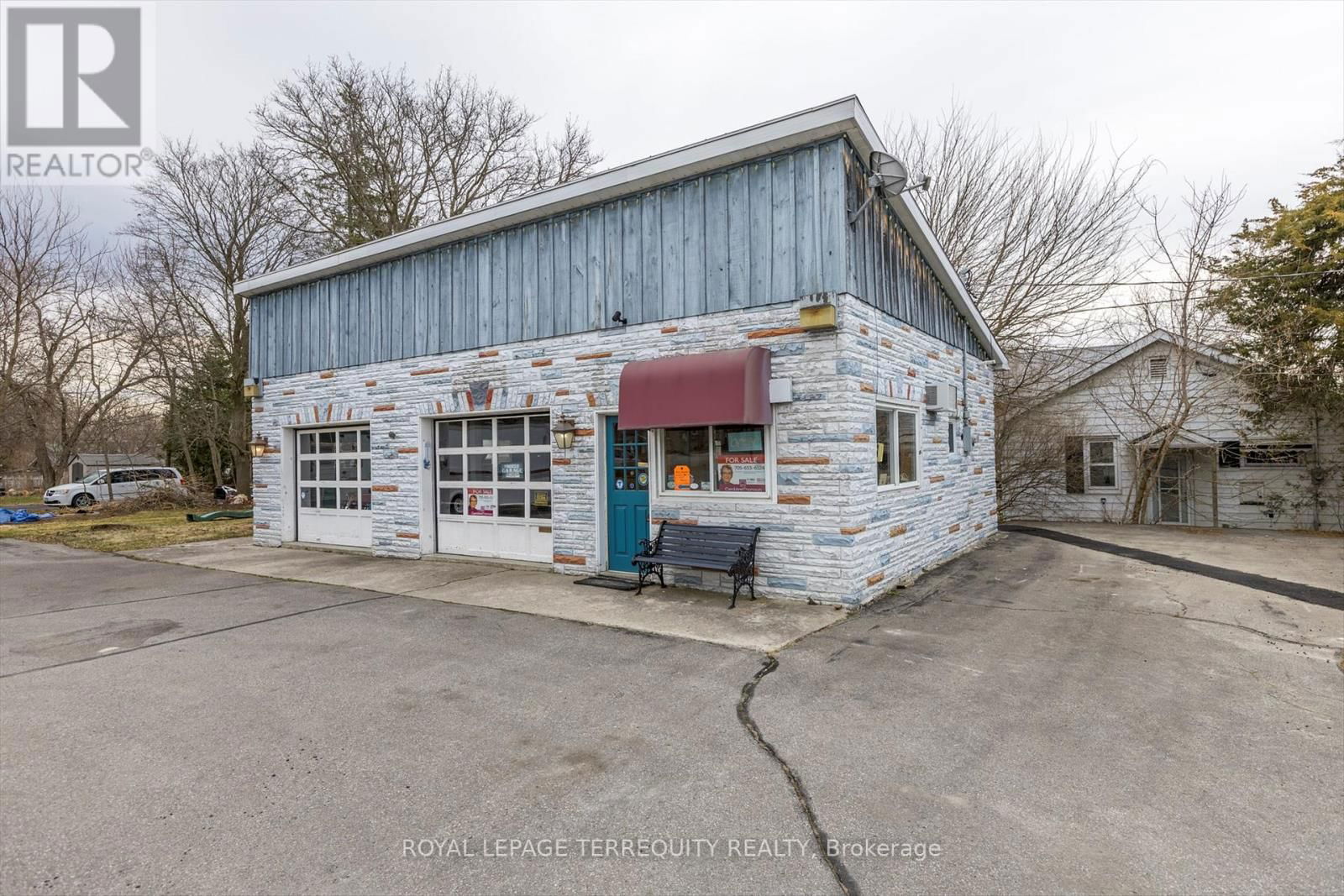 119 BRIDGE STREET WEST Image 5