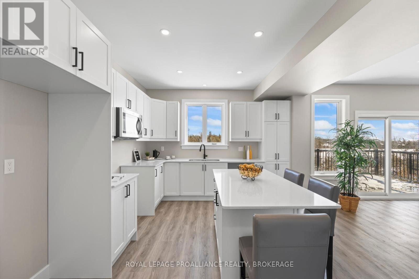 115 POTTER DRIVE Image 21