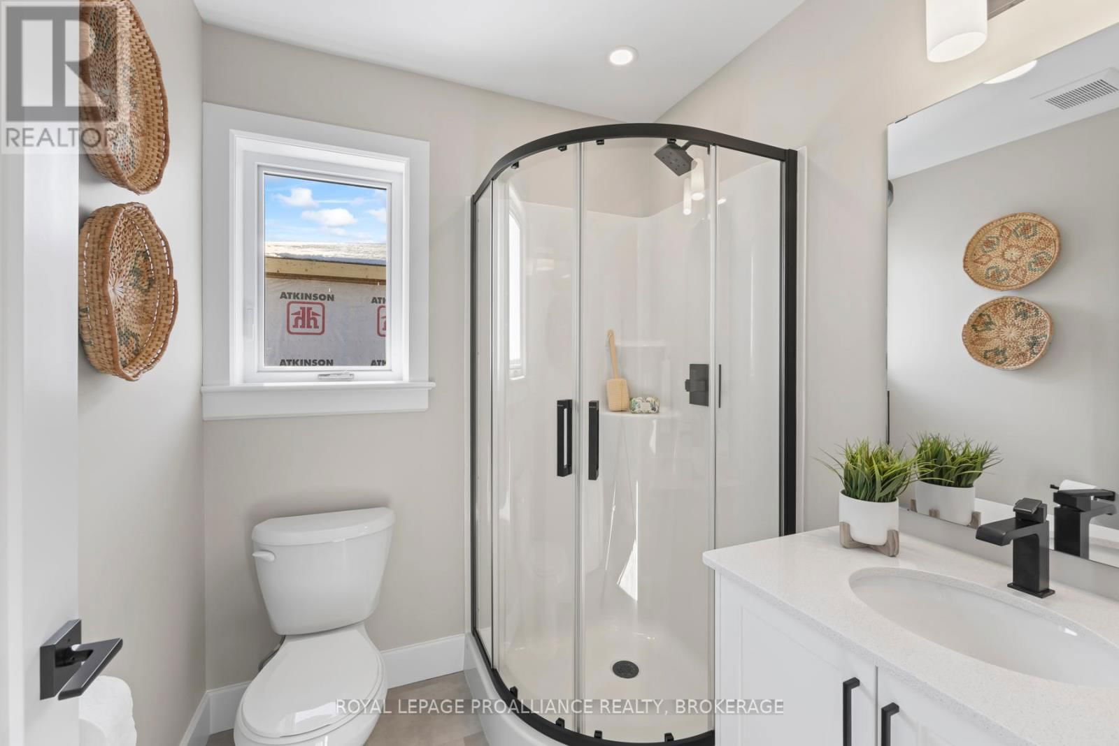 115 POTTER DRIVE Image 32