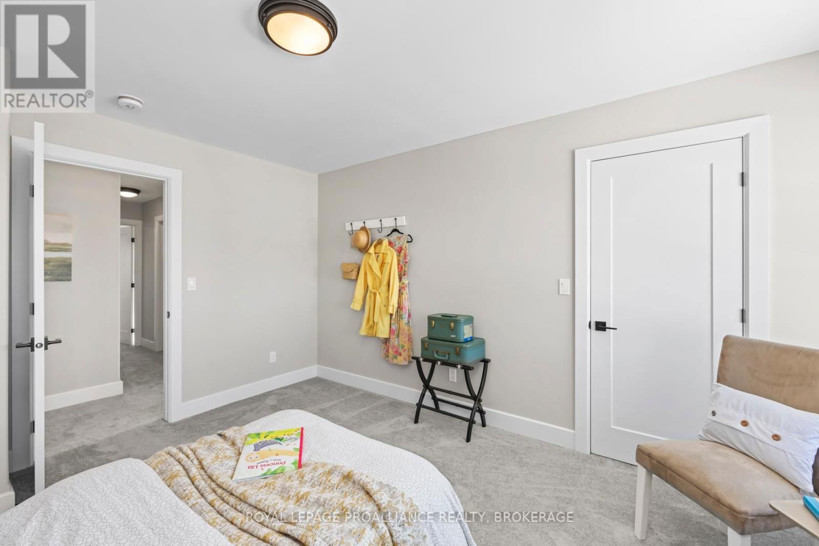 115 POTTER DRIVE Image 34