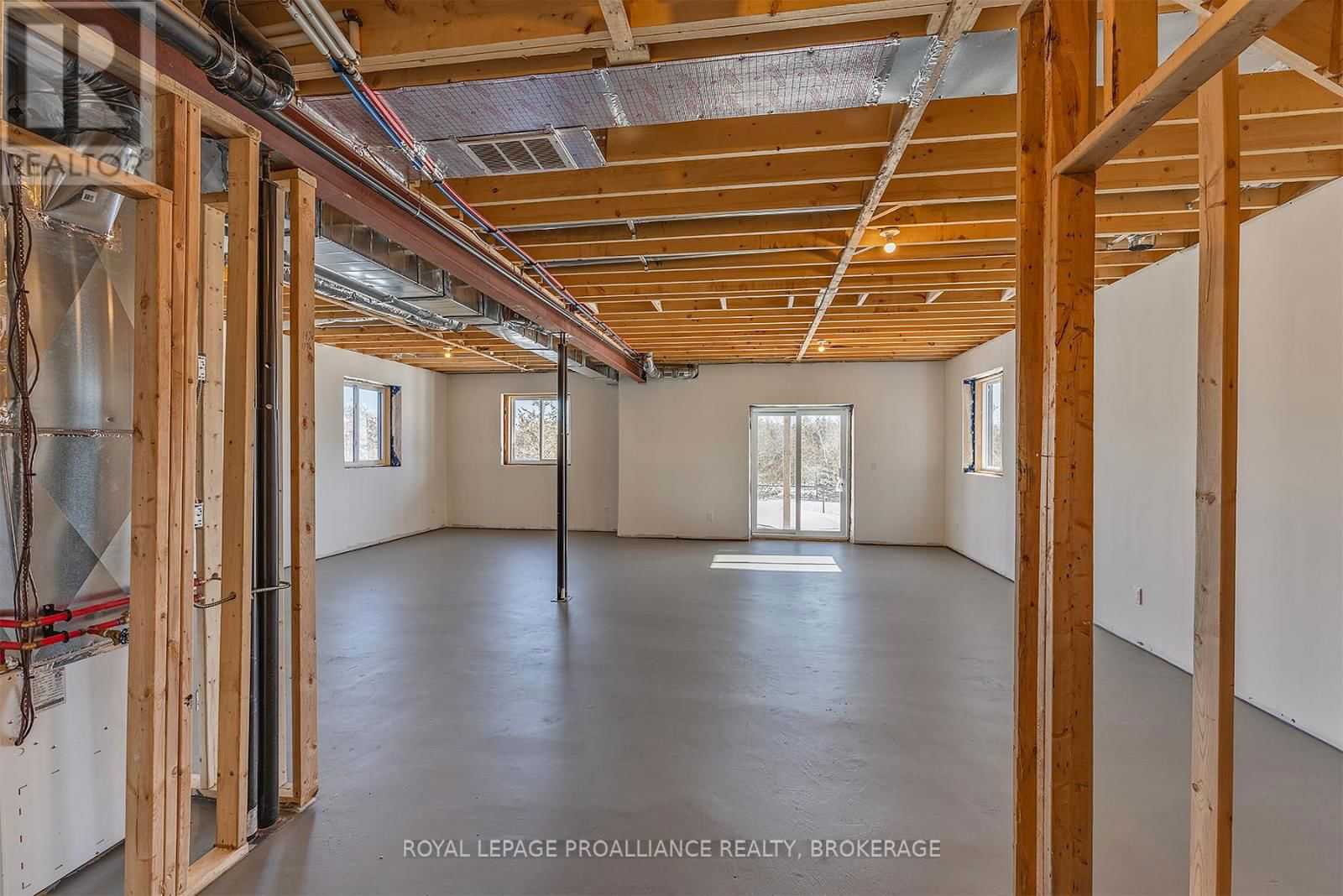 115 POTTER DRIVE Image 46