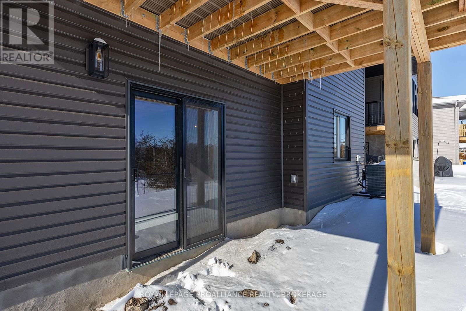 115 POTTER DRIVE Image 8