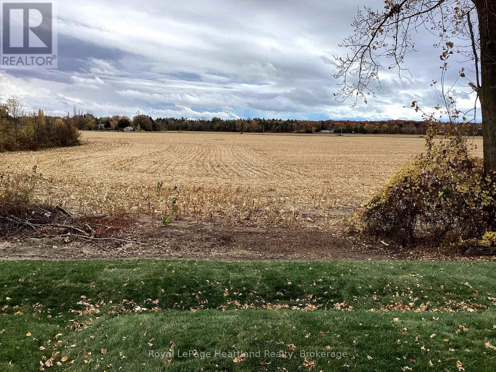 273 LAKE BREEZE DRIVE Image 33