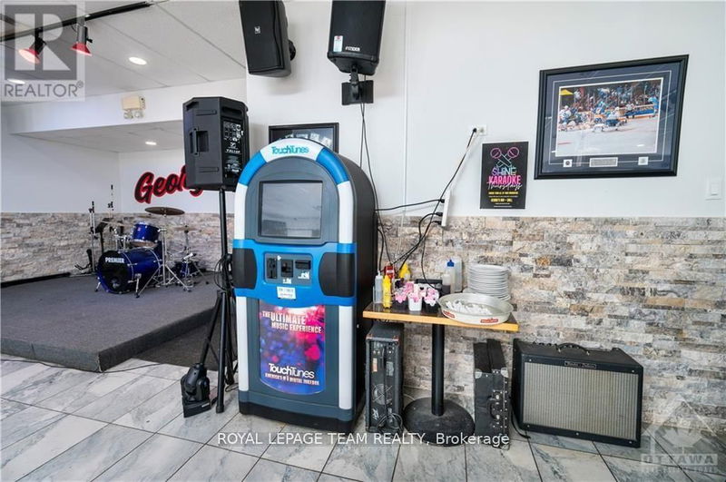 Image #1 of Restaurant for Sale at Munster, Ottawa, Ontario