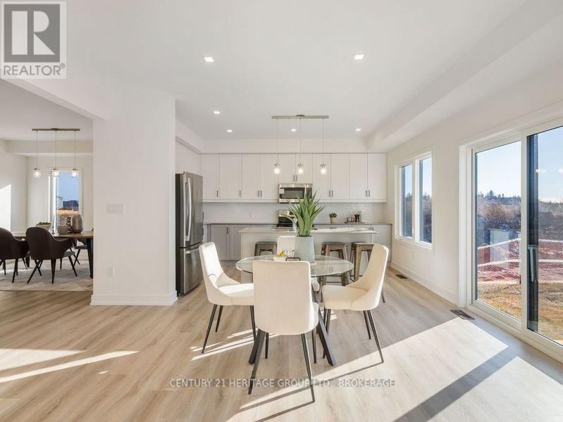 61 DUSENBURY DRIVE Image 13