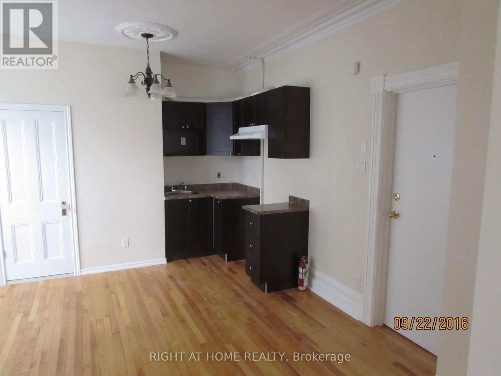 2A - 220 LYON STREET NORTH Image 3