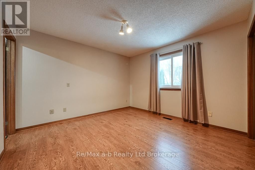 273 WHITING STREET Image 22