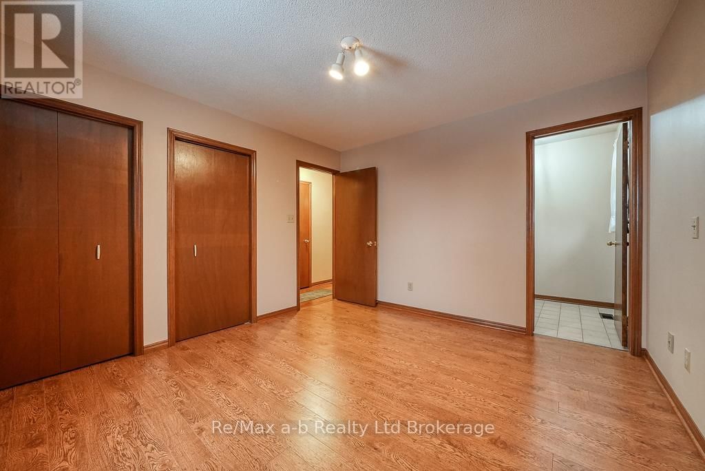 273 WHITING STREET Image 23