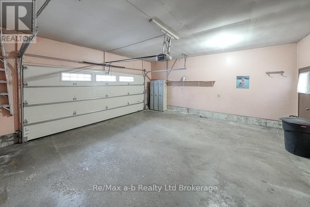 273 WHITING STREET Image 38