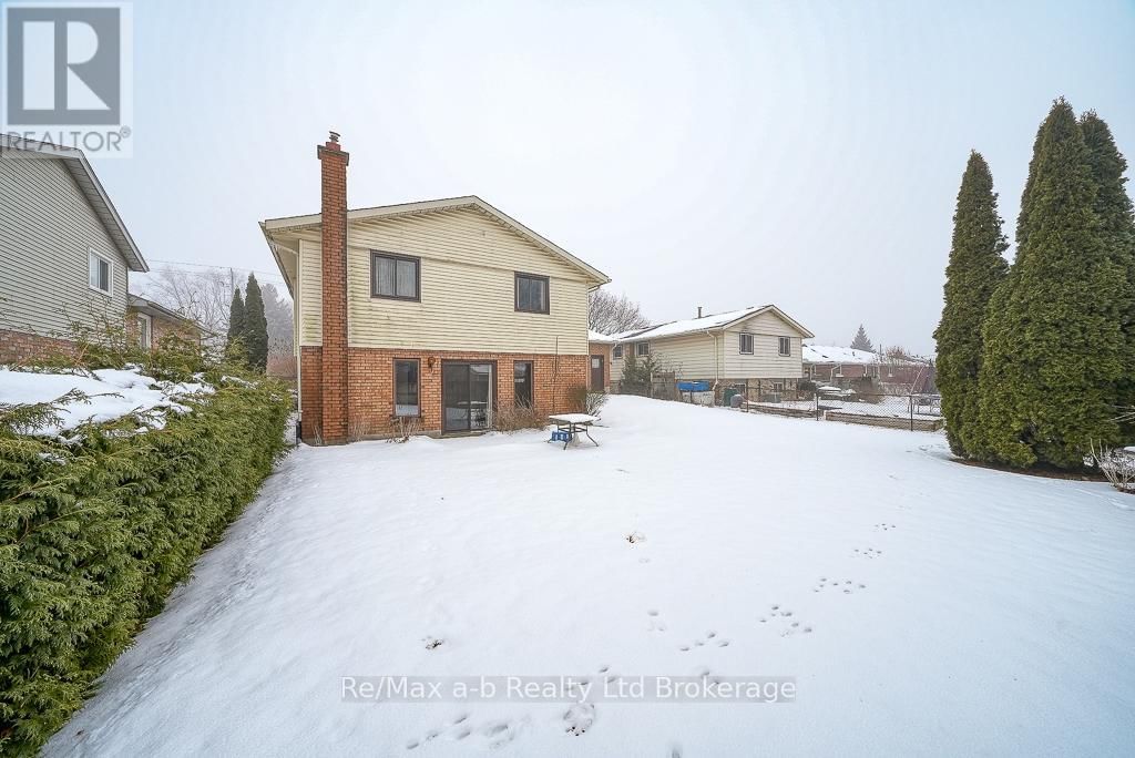 273 WHITING STREET Image 5
