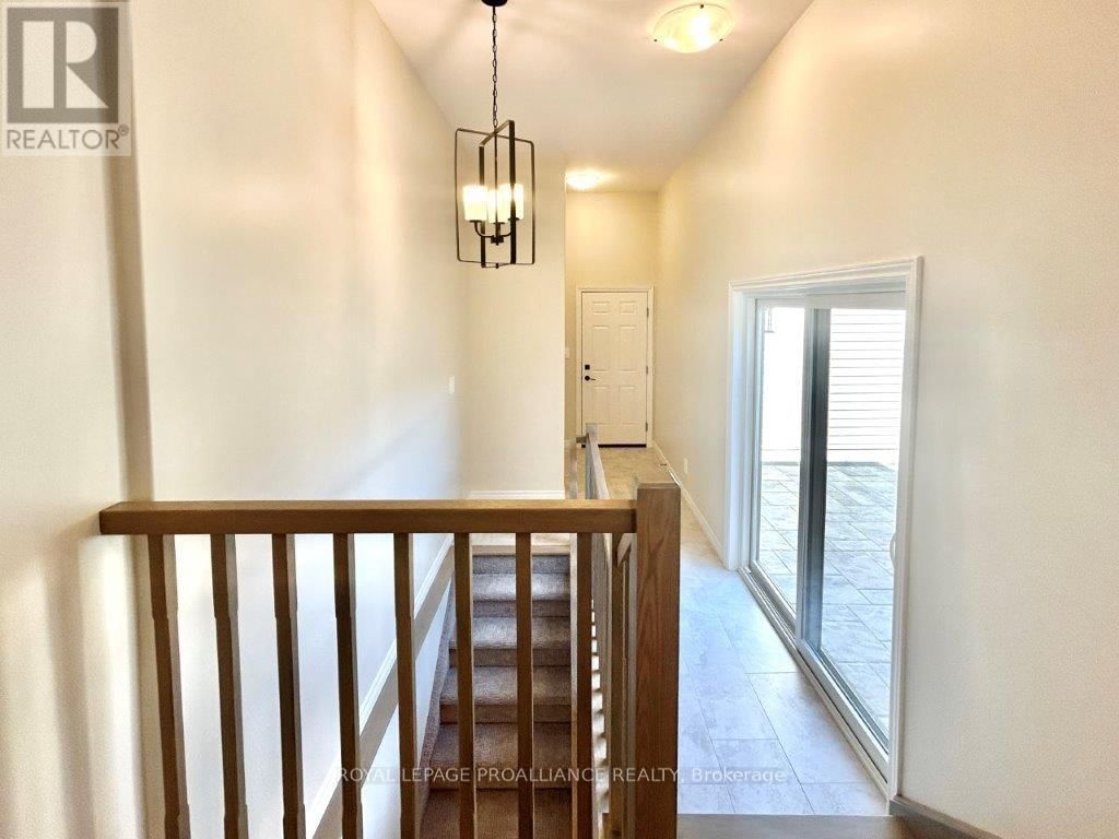 43 ATHABASKA DRIVE Image 18