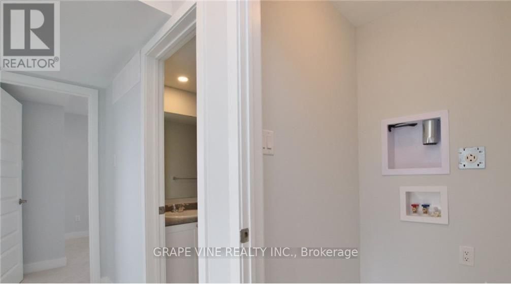 288 ANYOLITE PRIVATE Image 23