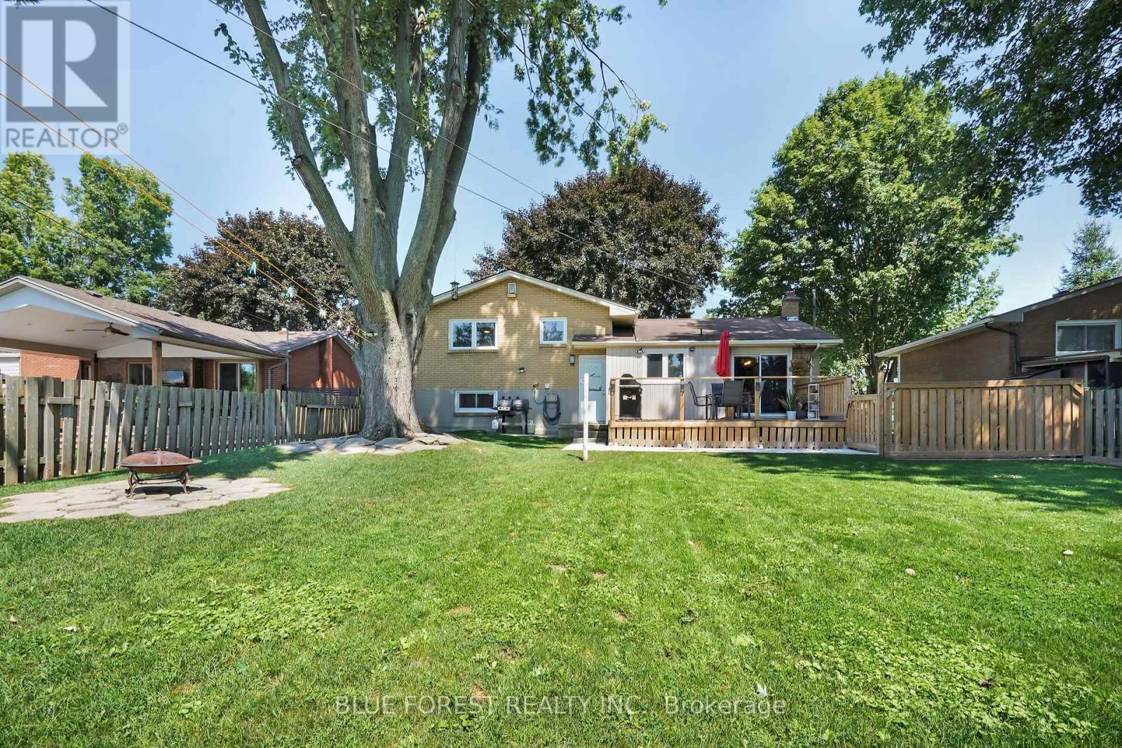 245 CHITTICK CRESCENT Image 36