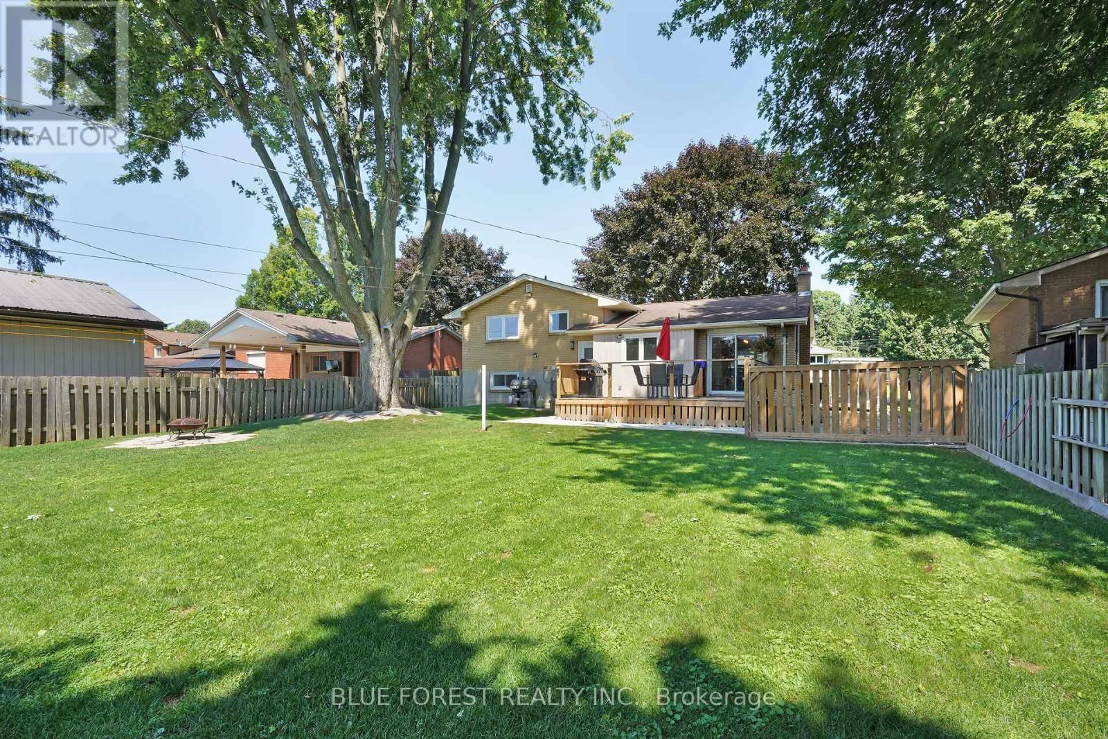 245 CHITTICK CRESCENT Image 38