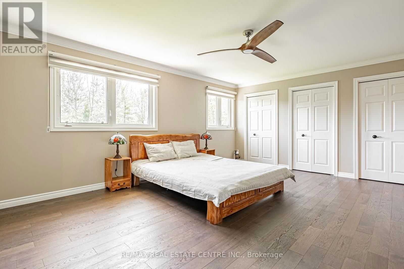 6 IRIS COURT Image 17