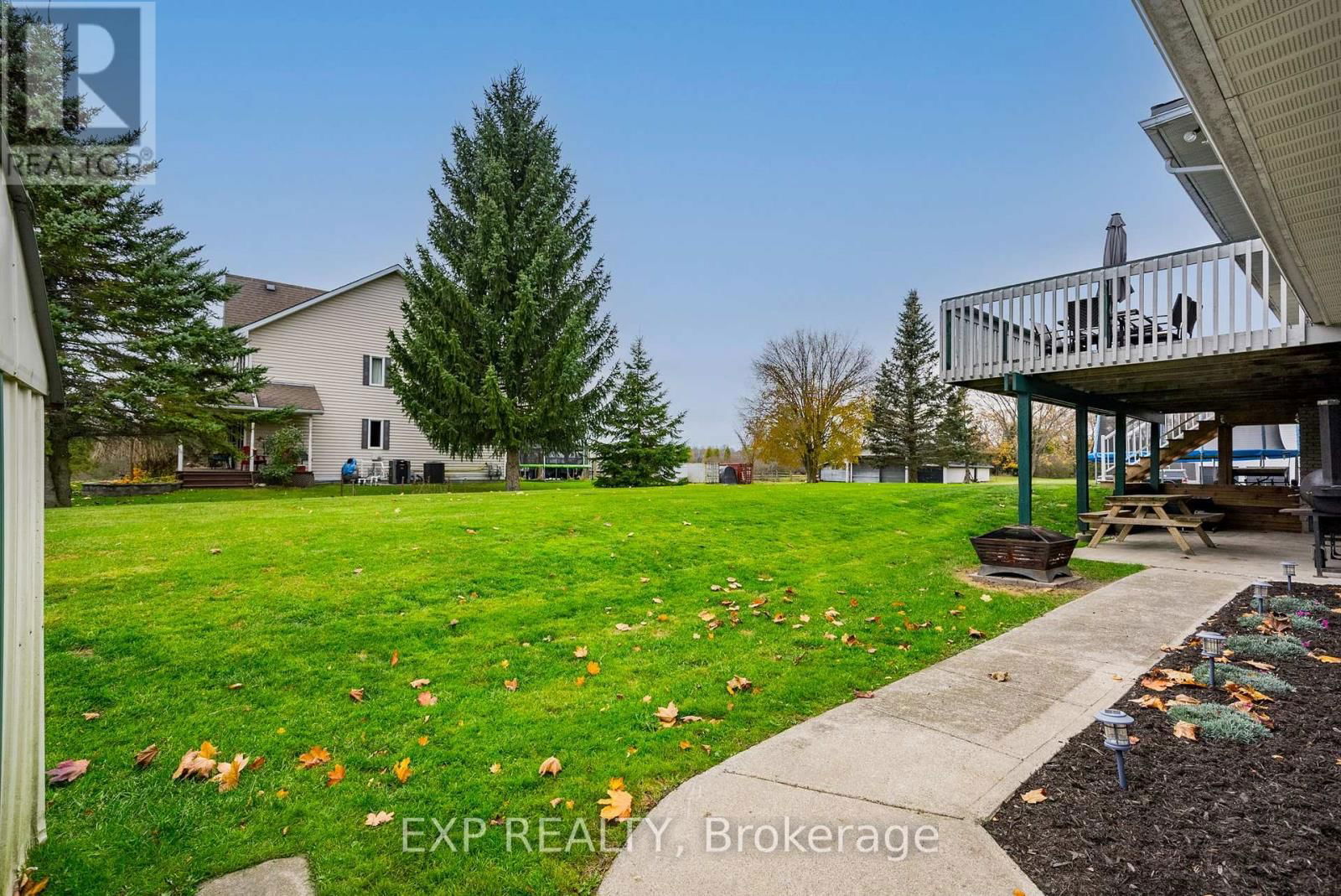 8408 TROTTERS LANE WEST Image 33