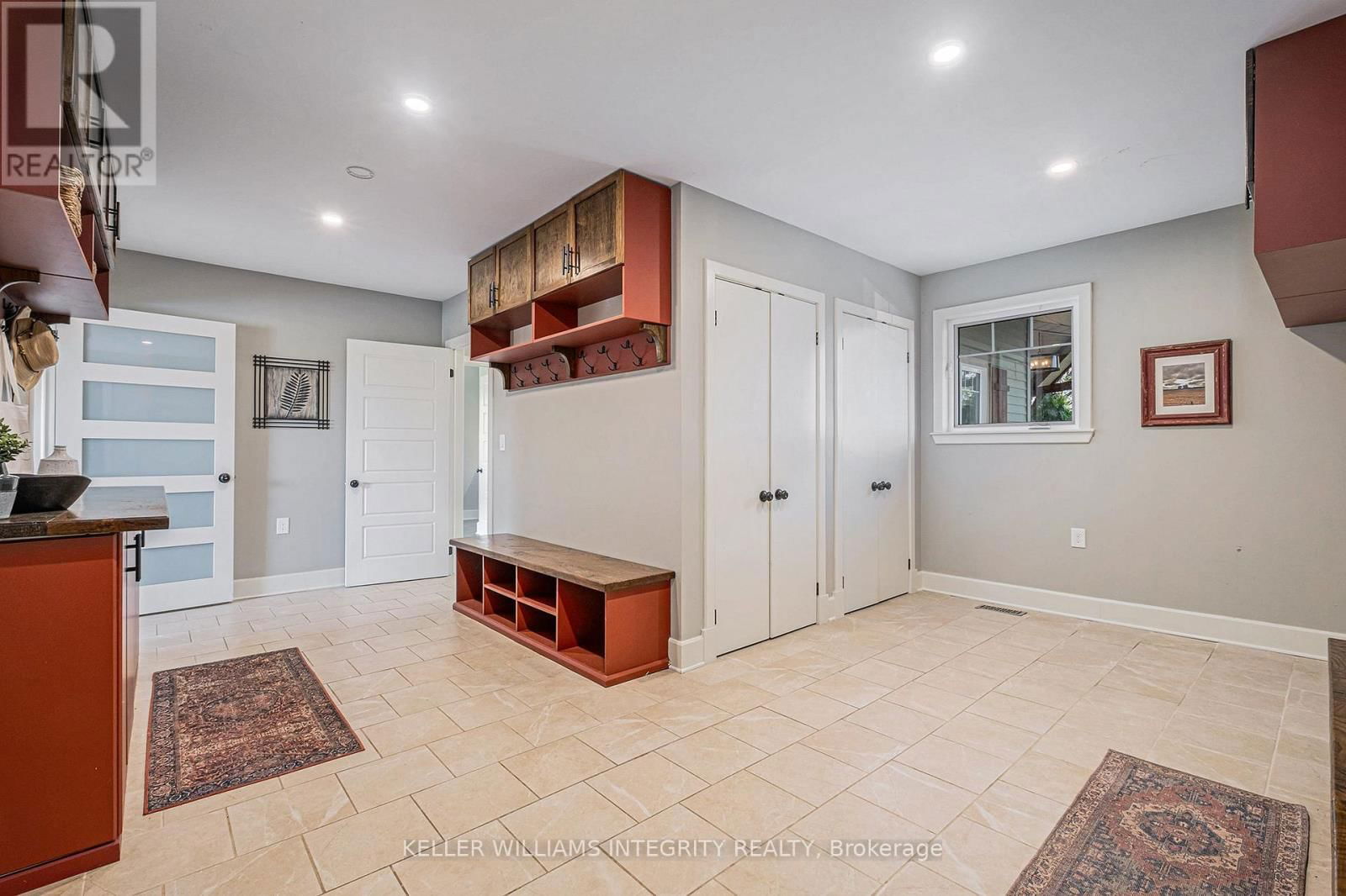 6548 CARP ROAD Image 14