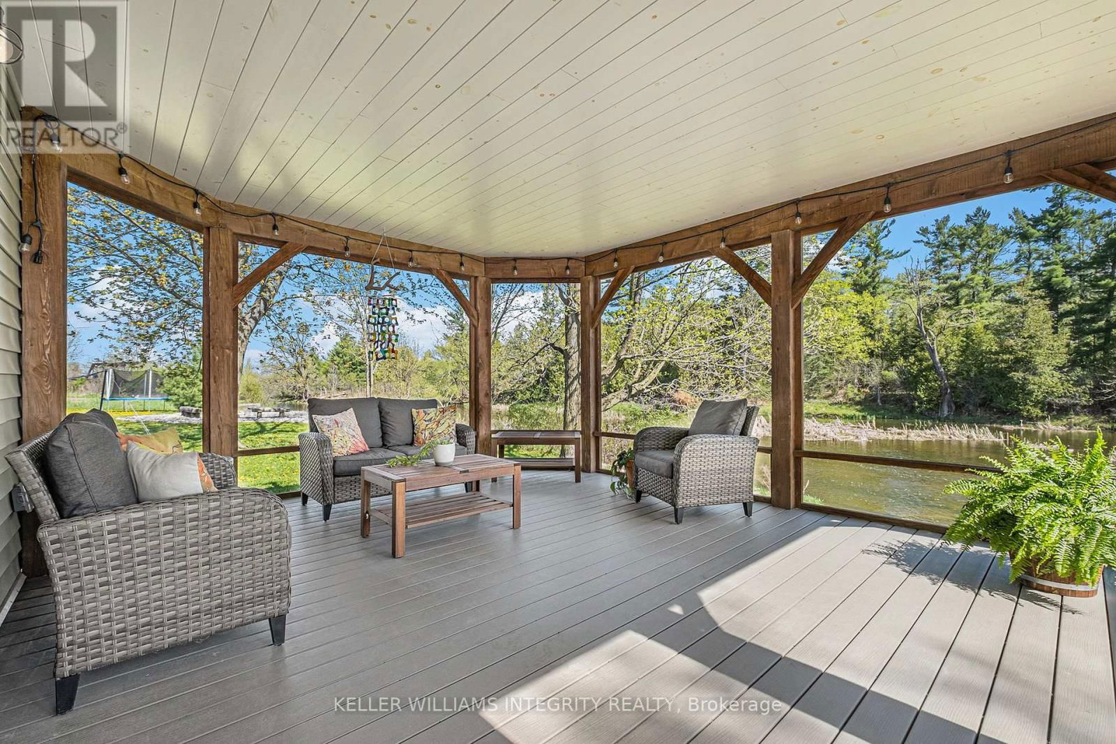 6548 CARP ROAD Image 2