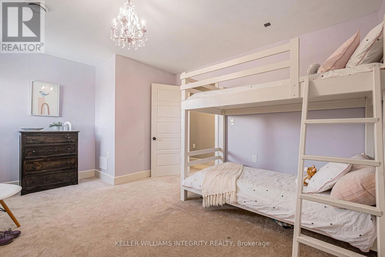 6548 CARP ROAD Image 23