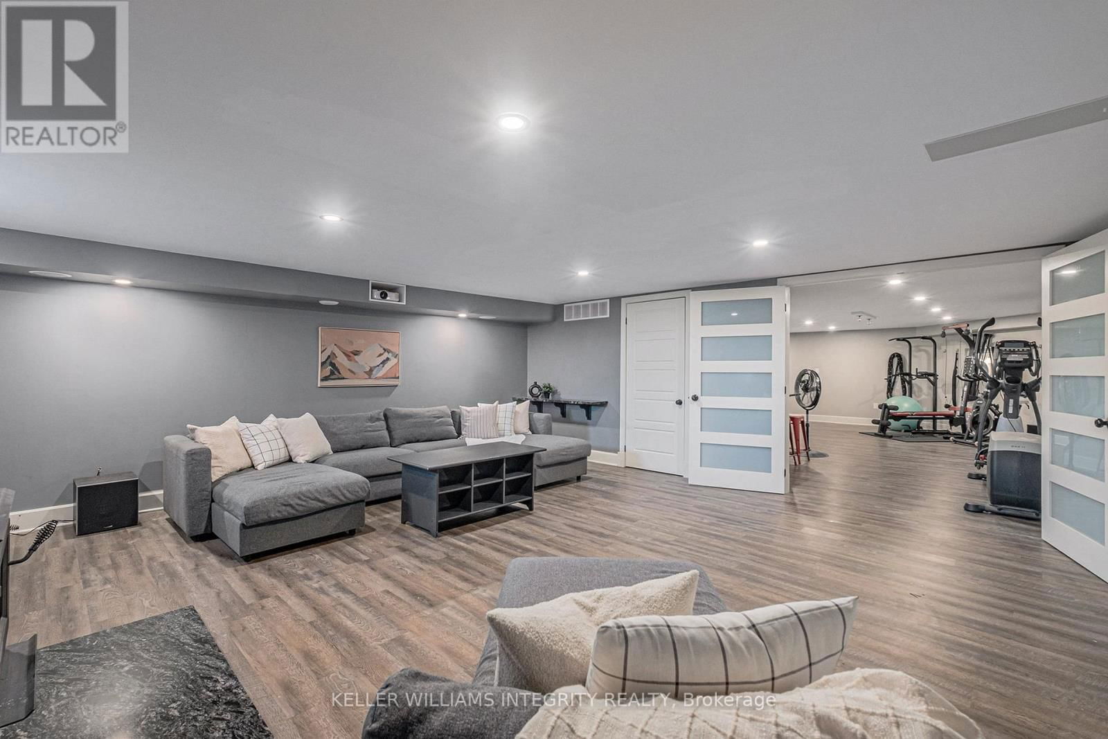 6548 CARP ROAD Image 31