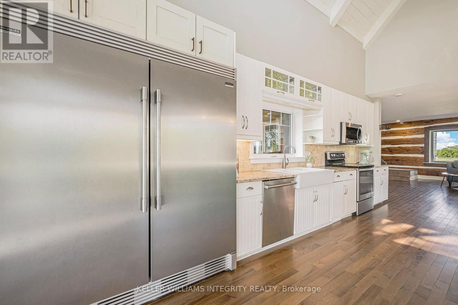 6548 CARP ROAD Image 6