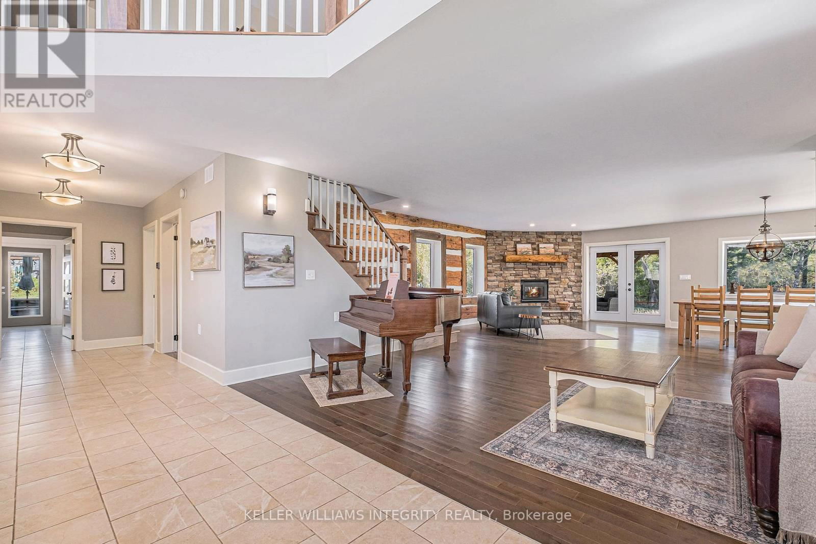 6548 CARP ROAD Image 7