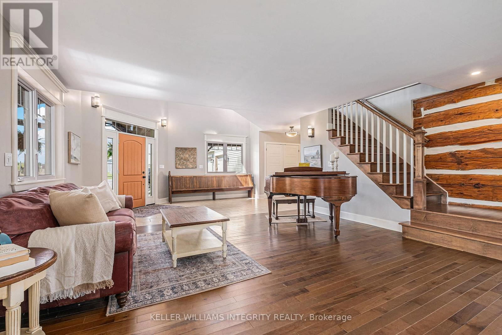 6548 CARP ROAD Image 8