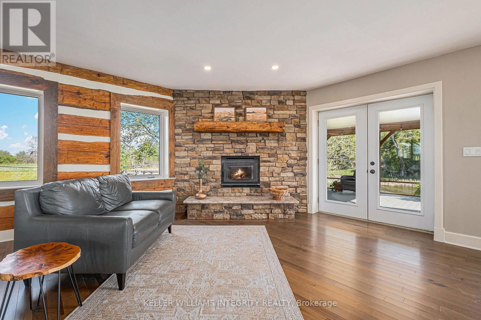 6548 CARP ROAD Image 9