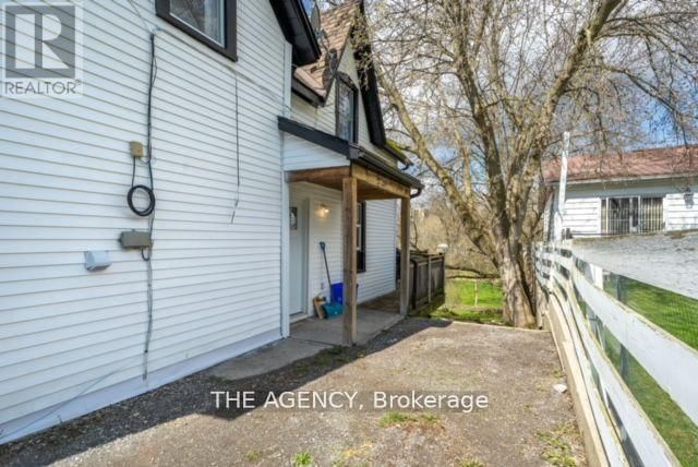 16 ELKS STREET Image 20