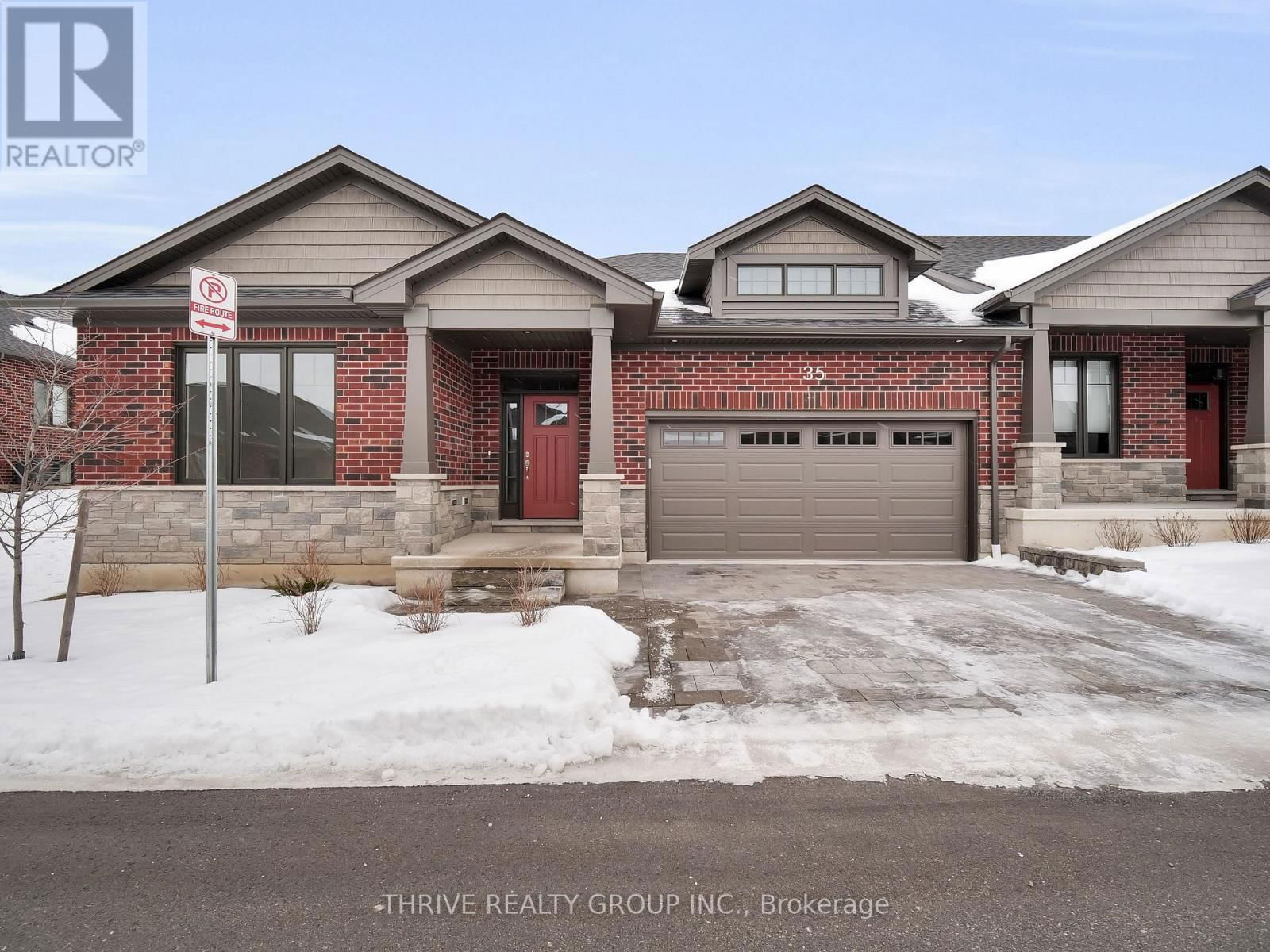 35 - 1080 UPPERPOINT AVENUE Image 1