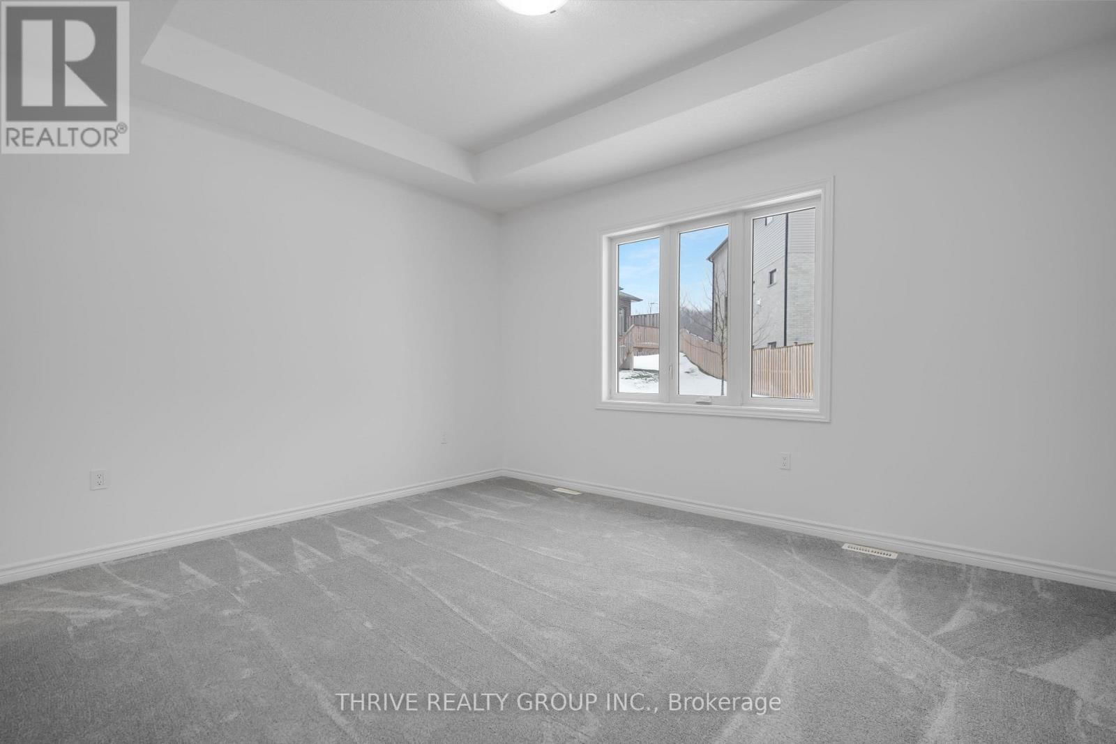 35 - 1080 UPPERPOINT AVENUE Image 21