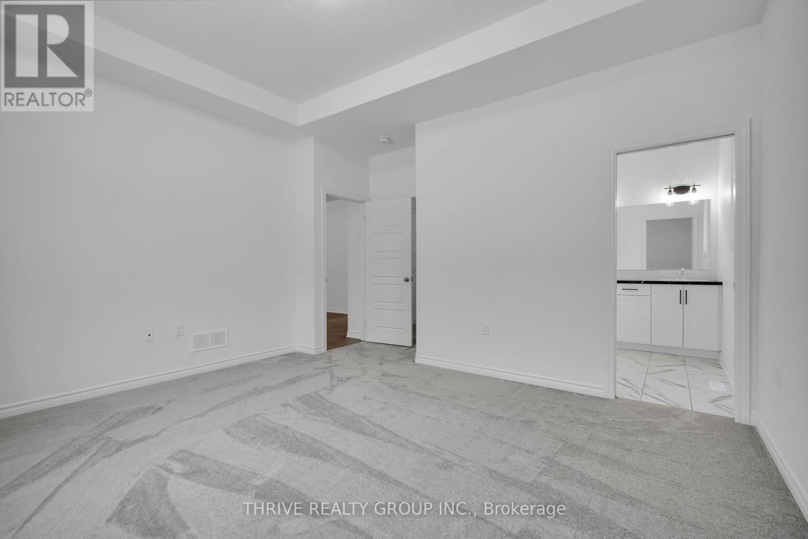 35 - 1080 UPPERPOINT AVENUE Image 22